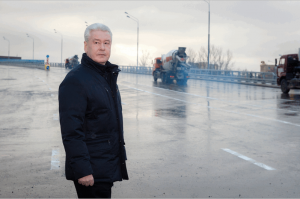 Мэр Москвы Сергей Собянин открыл движение по новому путепроводу в районе улицы Рябиновая