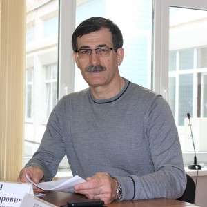 «Мои документы» обслуживают население без выходных и без перерывов на обед - Александр Серегин