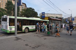 Автобус старого образца в ЮАО