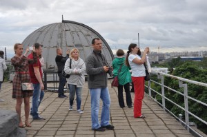 Экскурсию на крыше устроили для посетителей культурного центра ЗИЛ в Южном округе