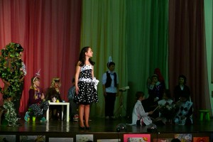 Юная жительница района Братеево читает стихи