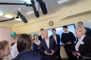 «Я надеюсь, что этот проект выведет московские школы ещё на более высокий уровень — не только российский, но и мировой», — сказал  Сергей Собянин