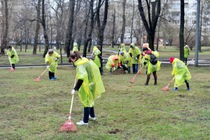 Москвичи выйдут на весеннюю уборку московских парков