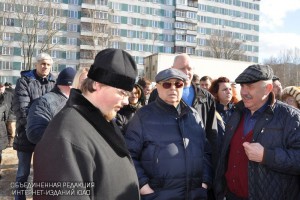 Советник мэра Владимир Ресин и префект ЮАО Алексей Челышев посетили стройплощадки храмов в округе