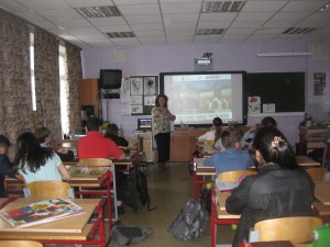 Сотрудники библиотеки показали школьникам презентацию о Третьяковской галерее