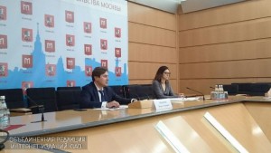 Игорь Рябоконь, руководитель ГПБУ Москвы "Мосприрода", выступил на пресс-конференции