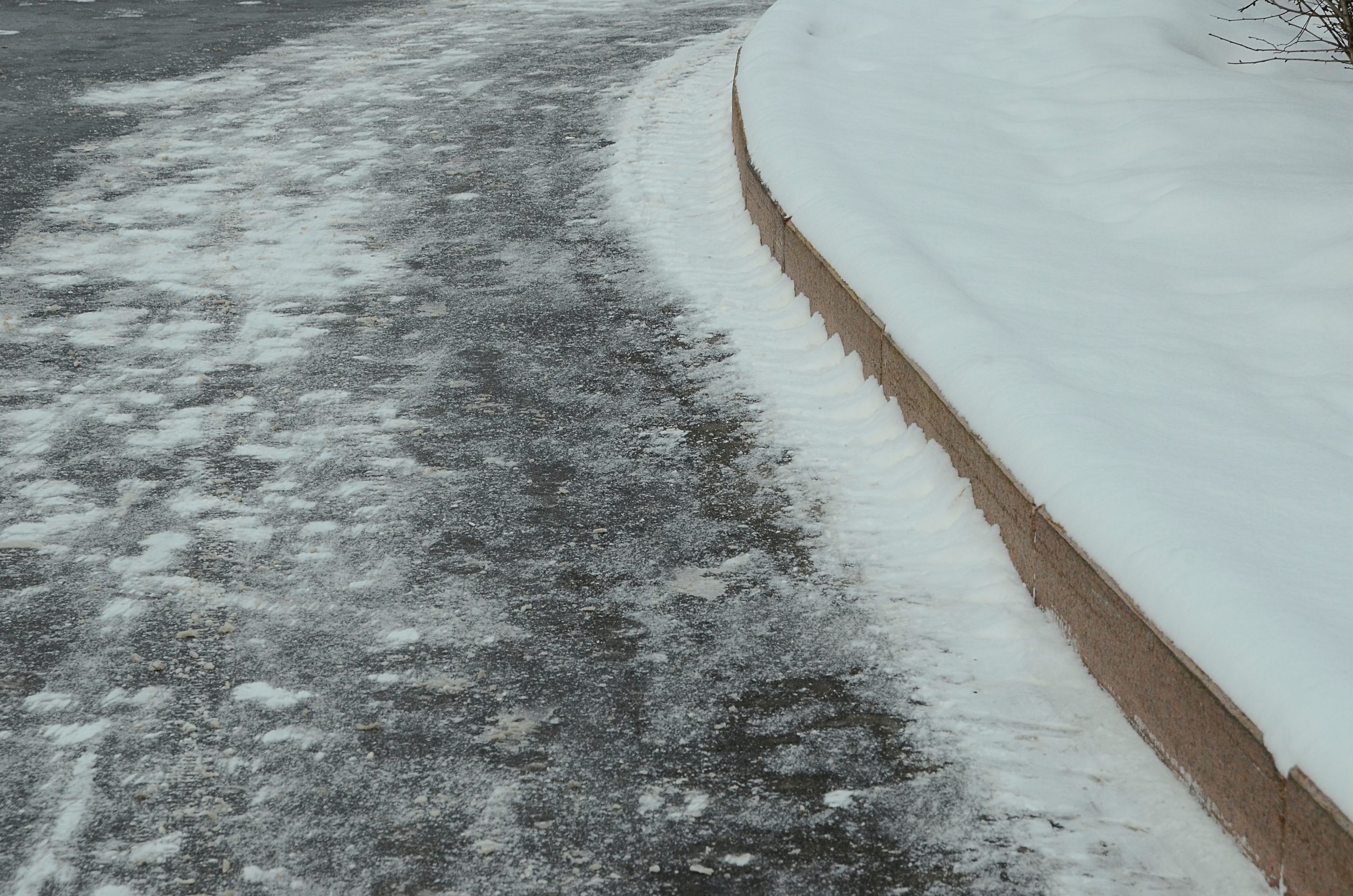 Управа Братеева подвела итоги зимней уборки территории района. Фото: Анна Быкова, «Вечерняя Москва»
