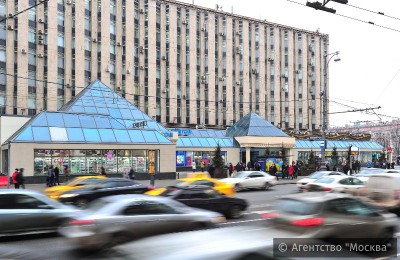 Торговый центр «Пирамида» признанный опасным самостроем в Москве