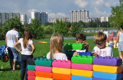 Дети в Братеевском парке