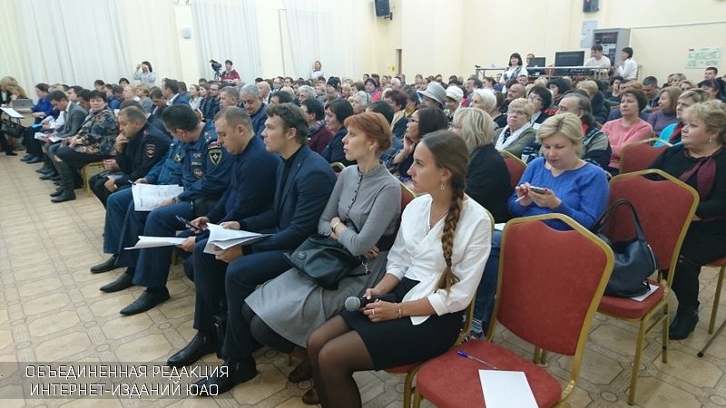 Исполняющая обязанности префекта ЮАО Людмила Концева ответила на вопросы жителей