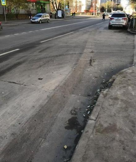 В Братееве починили асфальтобетонное покрытие после обращения жителя на портал «Наш город»