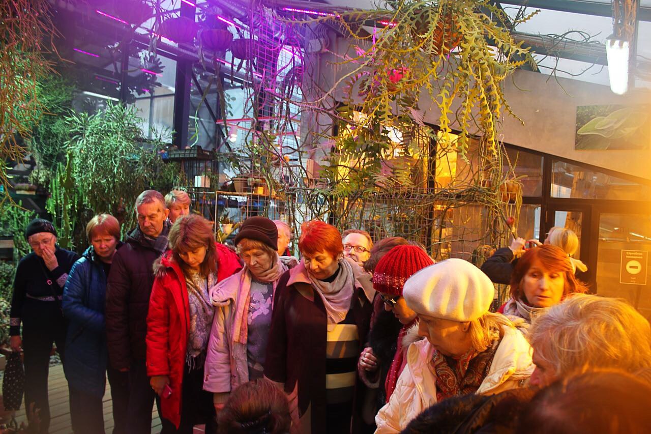 Местный филиал ЦСО «Орехово» организовал экскурсию в Ботанический сад