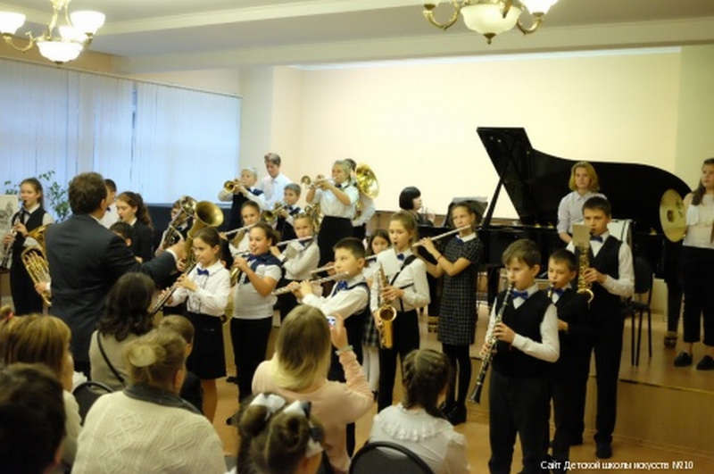 Отчетный концерт духового отделения пройдет в детской школе №10