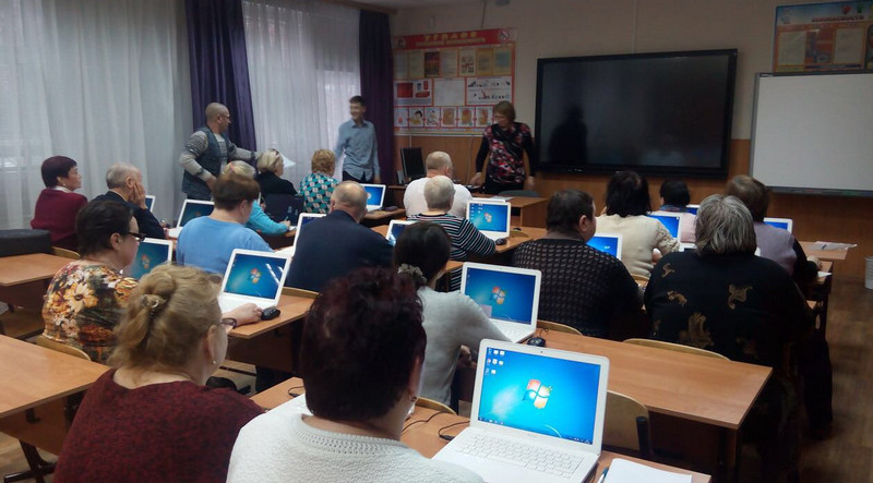 В филиале «Братеево» центра соцобслуживания пенсионеров научат компьютерной грамотности