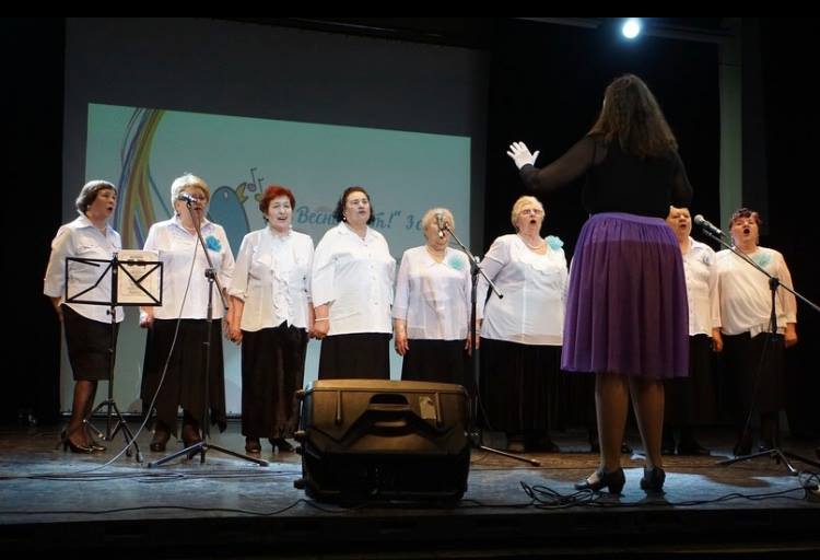«Московские долгожители» из района Братеево выступили в конкурсе песни