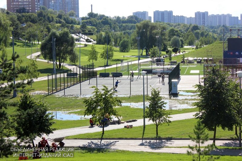 Парки стали. Братеевский парк. Каскадный парк Братеево. Москва парк Братеево. Южный парк в Братеево.