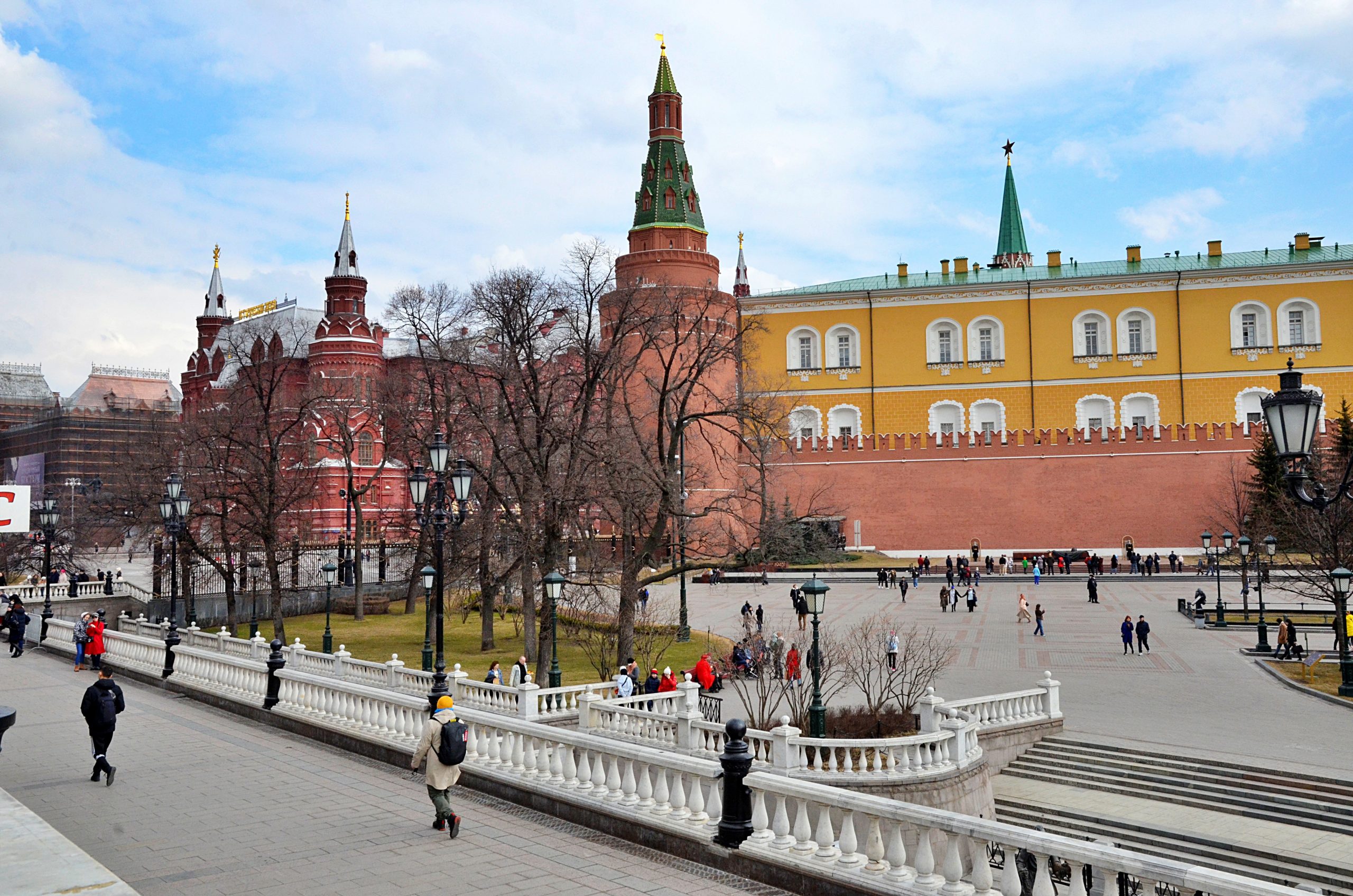 Московский пройти. Москва официально. Власти столицы. Москва выросла 1302. Москва.