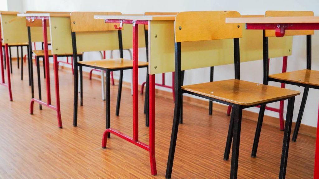 Патриотическую встречу о героях провели в школе района Братеево. Фото: Ксения Догонашева, «Вечерняя Москва»