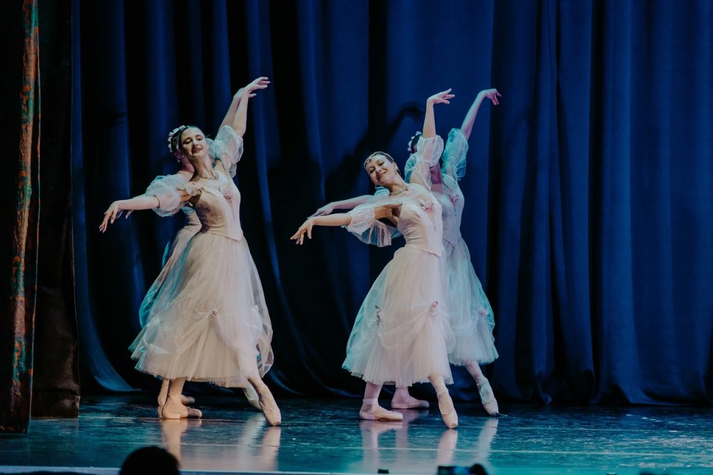 Отчетный концерт Детского классического балета «Надежда» провели в КЦ «Братеево». Фото: официальная страница Культурного центра «Братеево» в социальных сетях