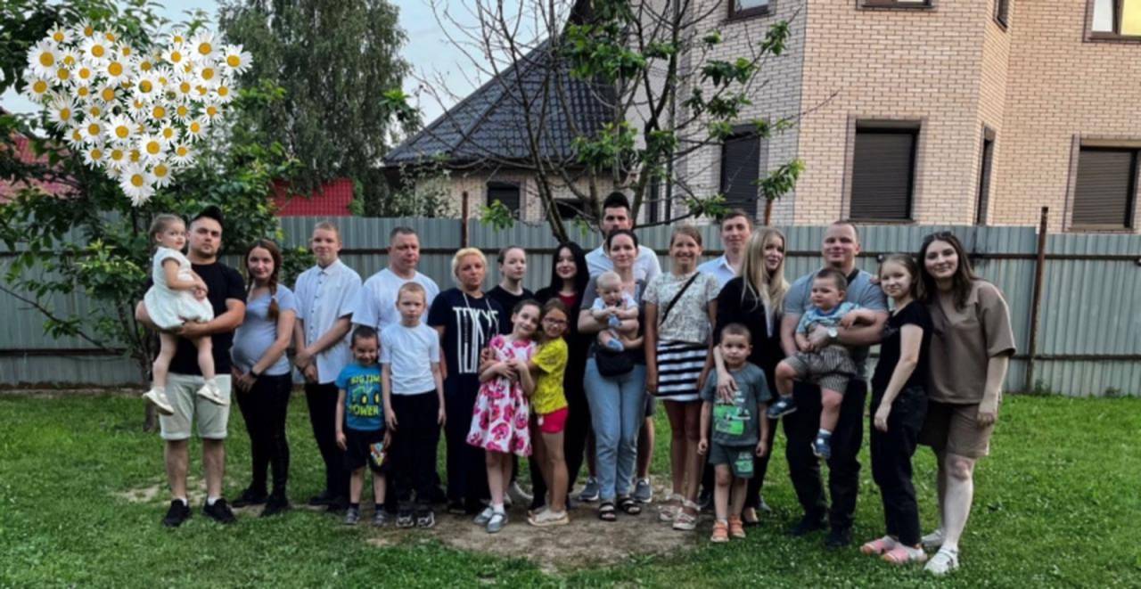 Сергей Хачатурян поздравил семьи сотрудников с Днем семьи, любви и верности. Фото: пресс-служба УВД по ЮАО