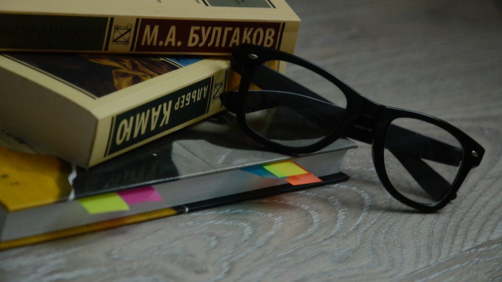 Сотрудники библиотеки №150 анонсировали выставку «Литературные портреты». Фото: Анна Быкова, «Вечерняя Москва»