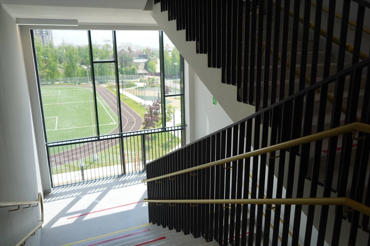 Ирина Гонцова поздравила школьников с началом учебного года. Фото: Анна Быкова, «Вечерняя Москва»