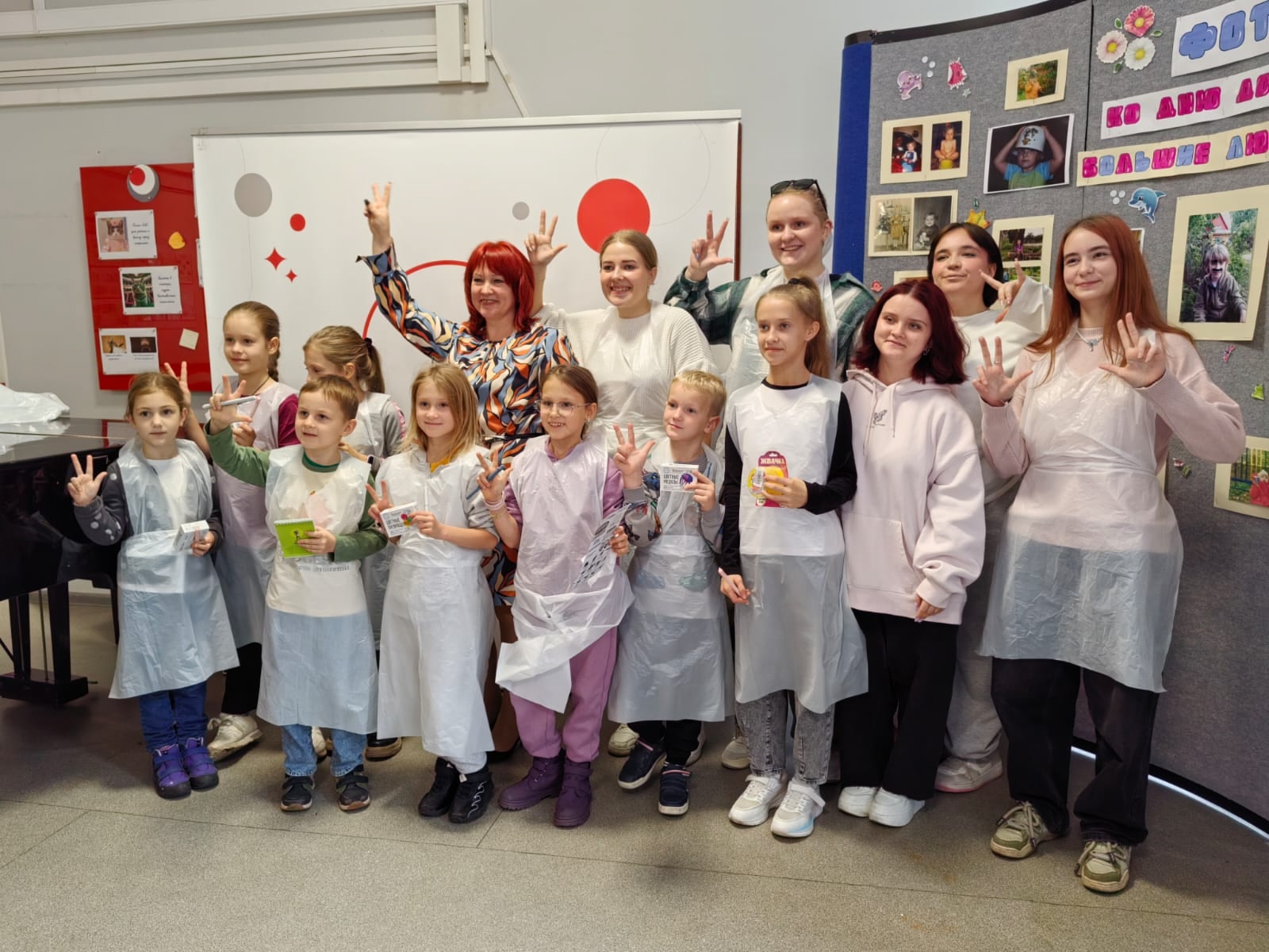 Ученицы школы №1034 имени Героя Советского Союза Вячеслава Маркина побывали на фестивале «Наука 0+». Фото: страница школы №1034 имени Героя Советского Союза Вячеслава Маркина