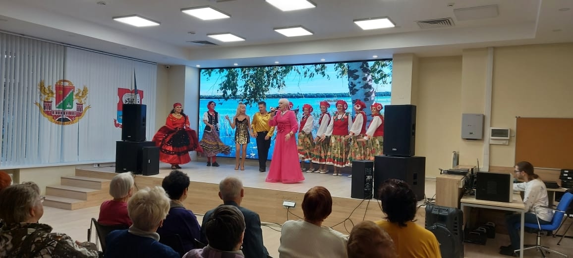 Праздничный концерт прошел в Братееве. Фото: страница Объединения культурных и досуговых центров Южного административного округа районов Братеево и Зябликово в социальных сетях