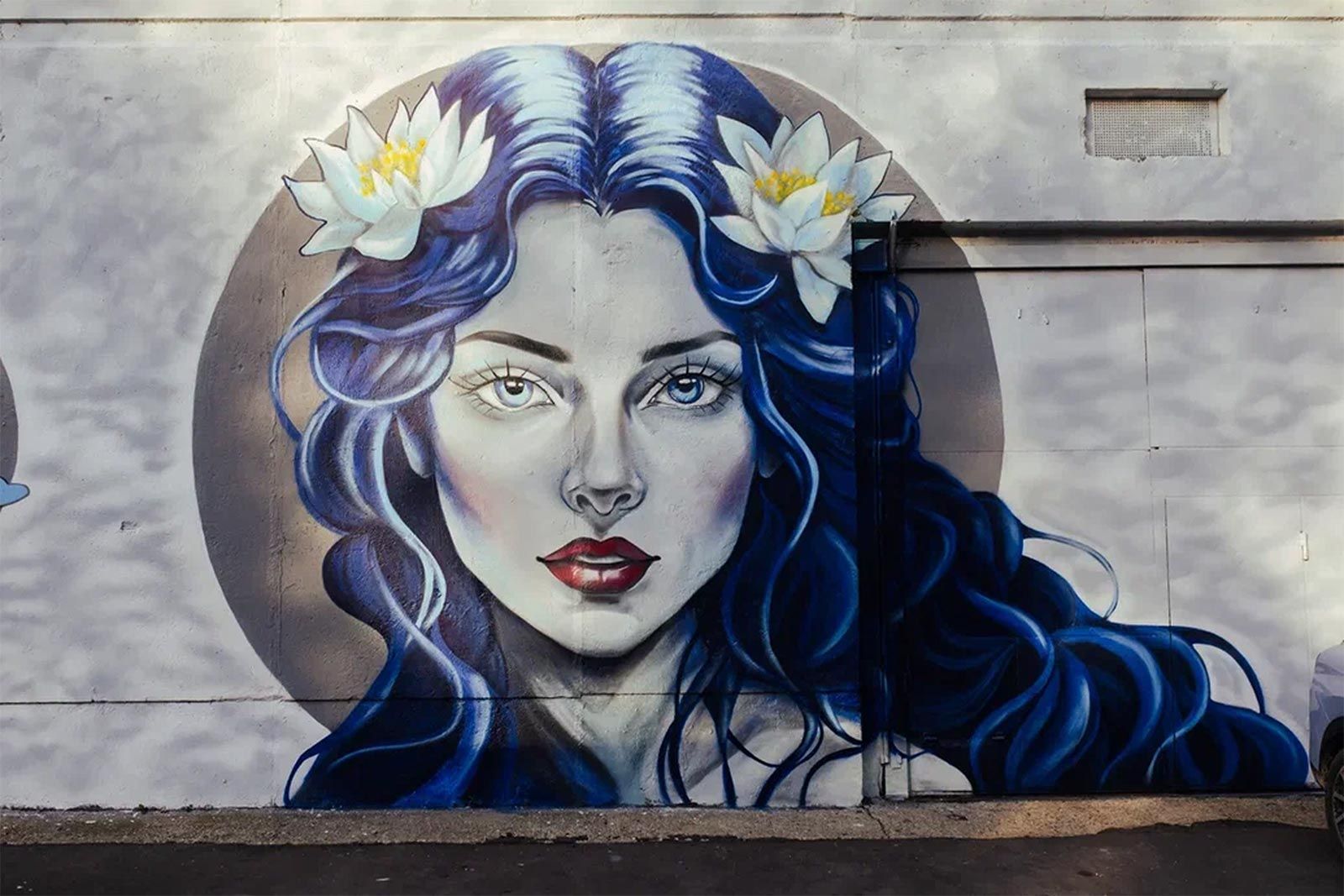 Граффити в рамках проекта «Стены» появилось в районе Братеево. Фото: пресс-служба Комитета общественных связей и молодежной политики города Москвы