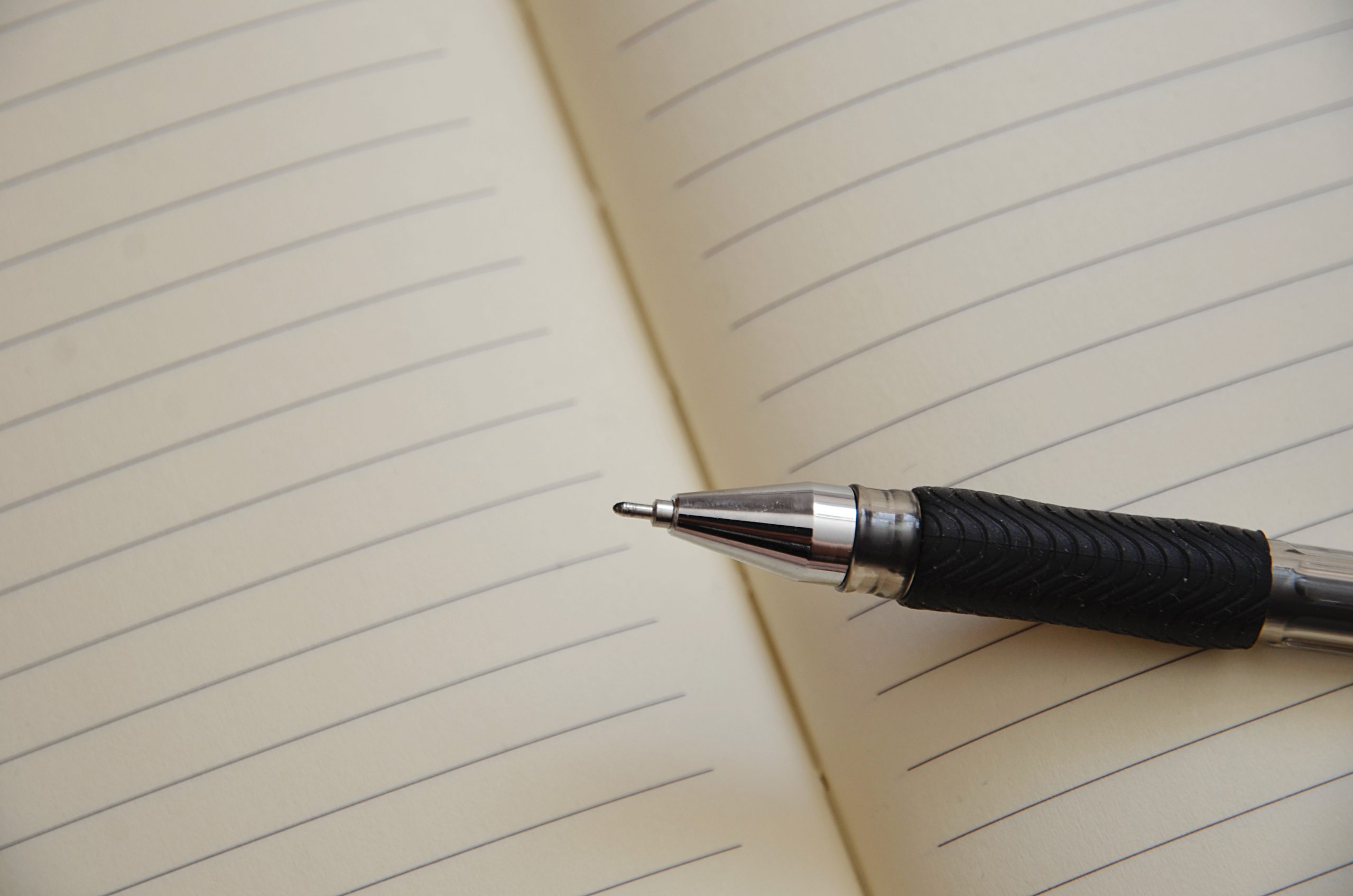 Сотрудники СЦ «Планета Семьи» пригласили жителей Братеева на кинолекторий. Фото: Анна Быкова, «Вечерняя Москва»