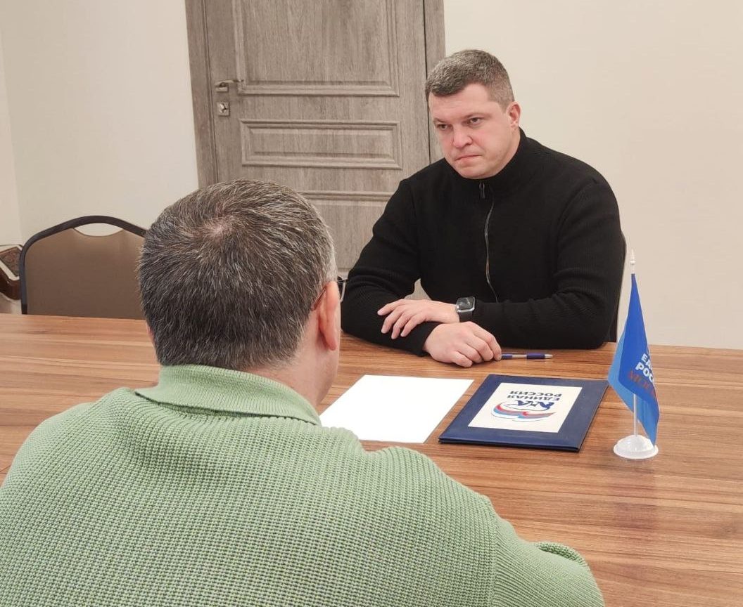 Глава МО Братеево провел личный прием граждан. Фото: Telegram-канал Антона Власенко