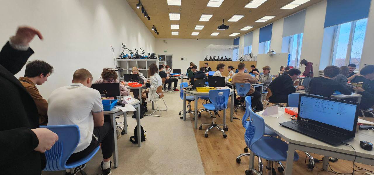 Ольга Белоусова рассказала об участии школьников в финале городского турнира «Кибербой». Фото: Telegram-канале Ольги Белоусовой