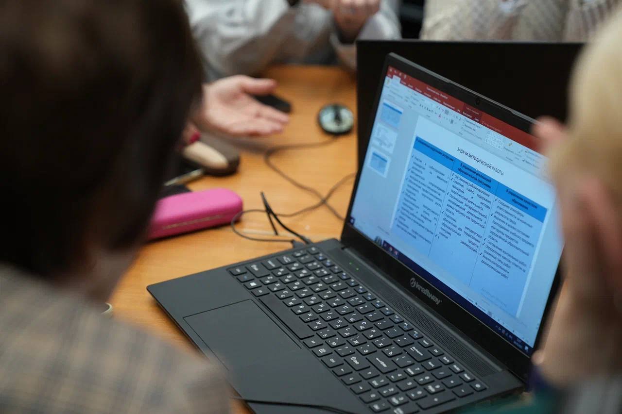 Ольга Белоусова приняла участие в педагогическом совете. Фото: Telegram-канал Ольги Белоусовой