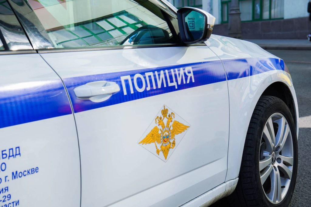 Глава МО Братеево поздравил всех причастных с Днем полиции. Фото: Ксения Догонашева, «Вечерняя Москва»