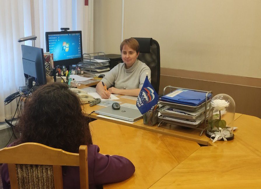 Ирина Чинилина провела личный прием граждан. Фото: Telegram-канал Ирины Чинилиной