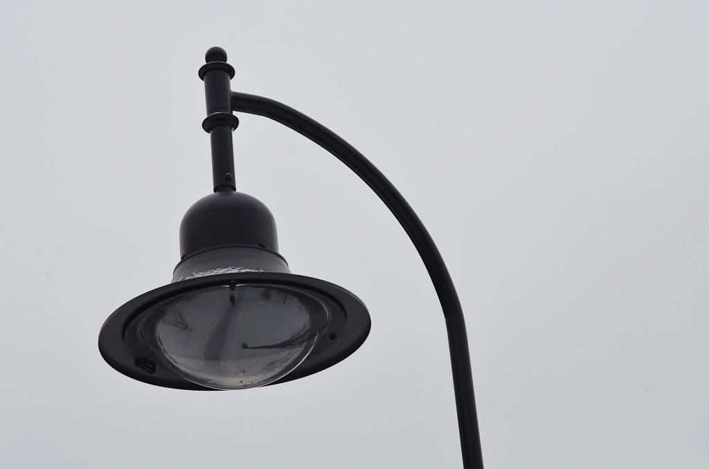 Масштабная модернизация уличного освещения прошла в Братееве. Фото: Анна Быкова, «Вечерняя Москва»