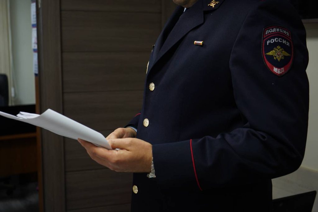 Нагатинский межрайонный прокурор рассказал о мерах к защите прав 77-летней москвички, ставшей жертвой мошенников. Фото: Анна Быкова, «Вечерняя Москва»