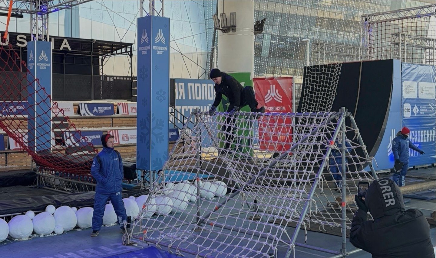 Ученики школы №1998 «Лукоморье» выступили на отборочном этапе Лиги военно-прикладных видов спорта. Фото: страница школы №1998 «Лукоморье» в социальных сетях