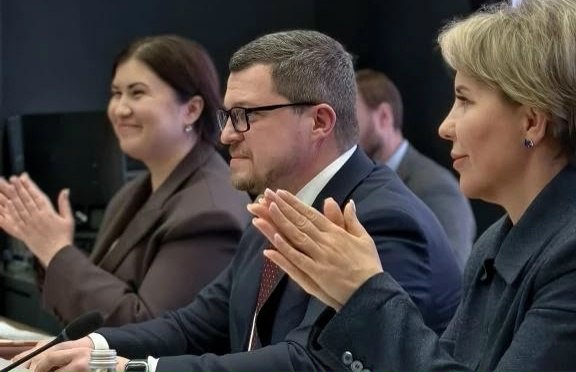 Антон Власенко принял участие в расширенном заседании Совета общественных советников. Фото: Telegram-канал Антона Власенко