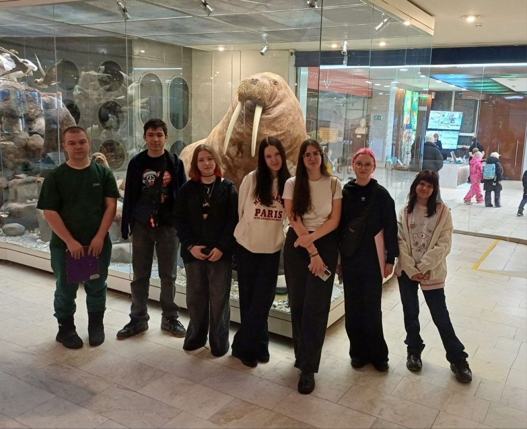 Ученики школы №998 посетили Государственный Дарвиновский музей. Фото: страница школы №998 в социальных сетях