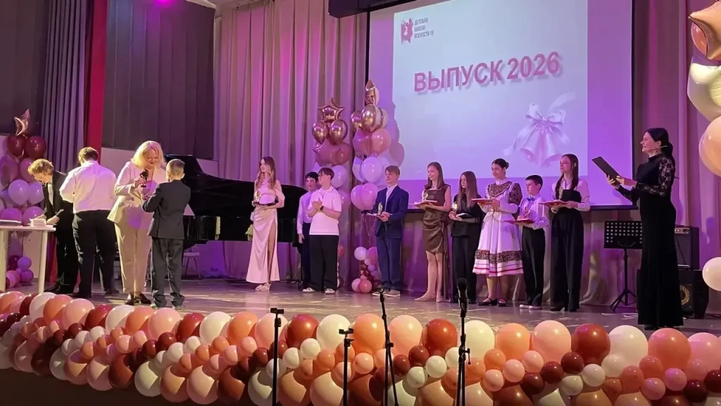 Анна Вольская посетила выпускной музыкальной школы — фото и видеорепортаж. Фото: Анастасия Сёмина, «Вечерняя Москва»